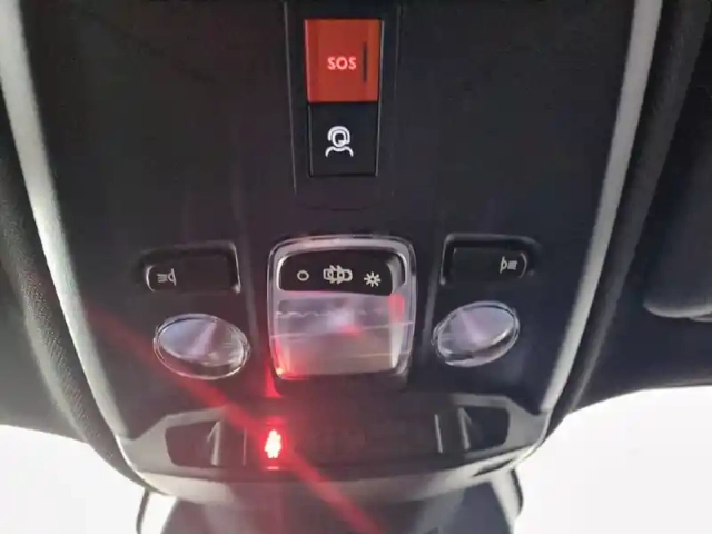Peugeot 2008 hybrid 145 e-dcs6 — photo 51