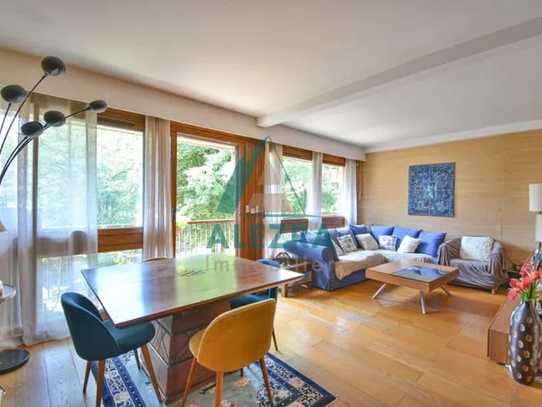 Appartement 4 chambres, 103 m2, lumineux avec double vitrage