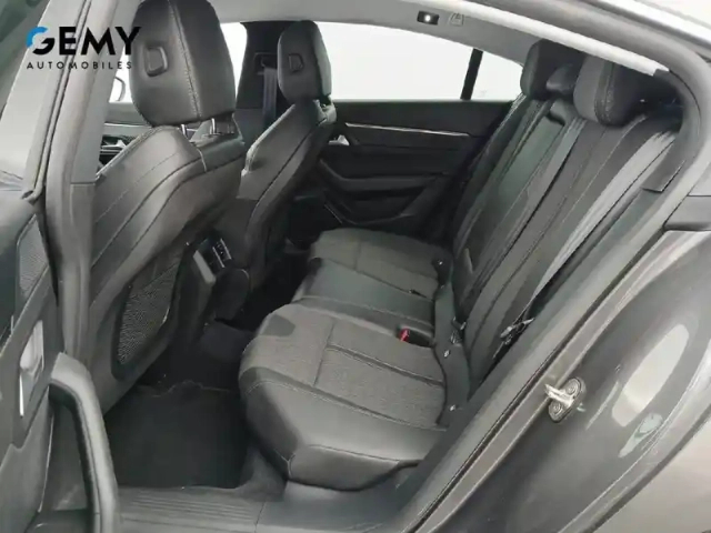 Peugeot 508 hybrid 225 e-eat8 — photo 10