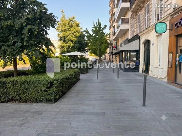 Commerce beauté/coiffure 35 m²