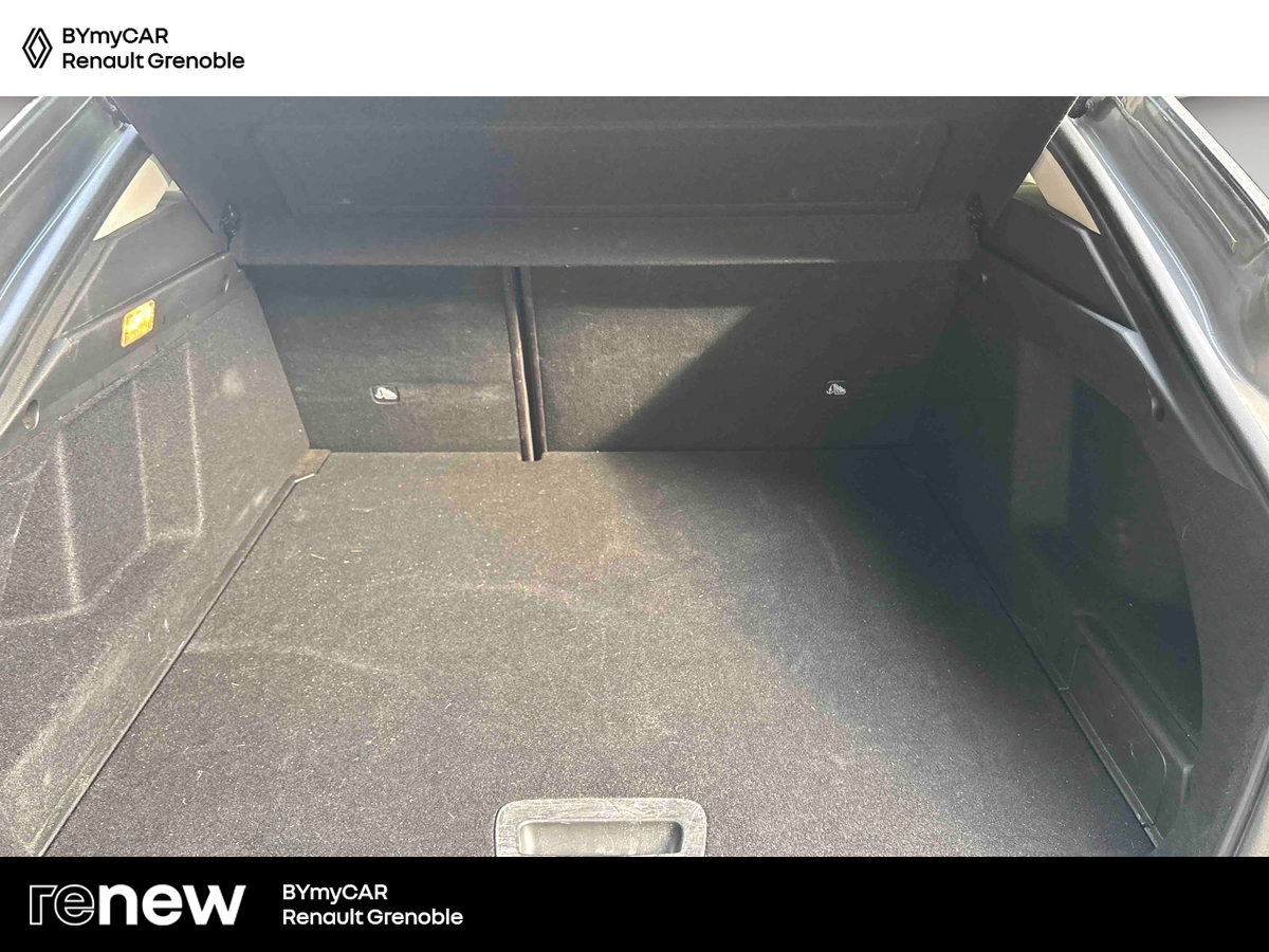 Renault Arkana E-Tech hybride 145 - 22 — photo 13