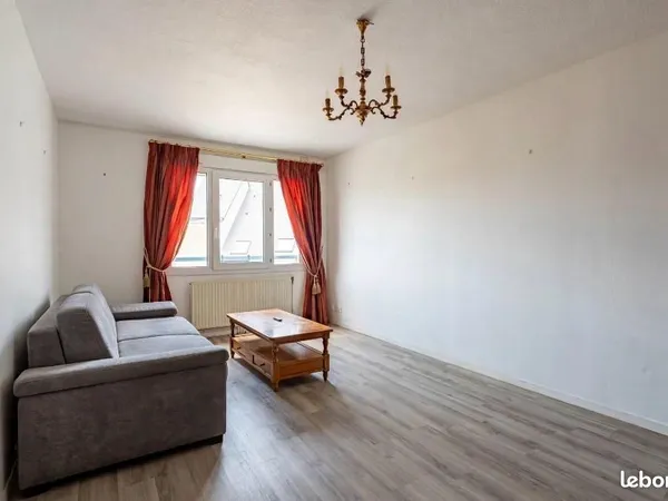 À LOUER - Appartement T2 de 51 m² en Résidence Services Le Mans Centre
