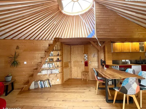 Location meublé yourte contemporaine