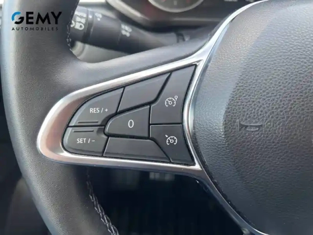 Renault Captur tce 90 — photo 15