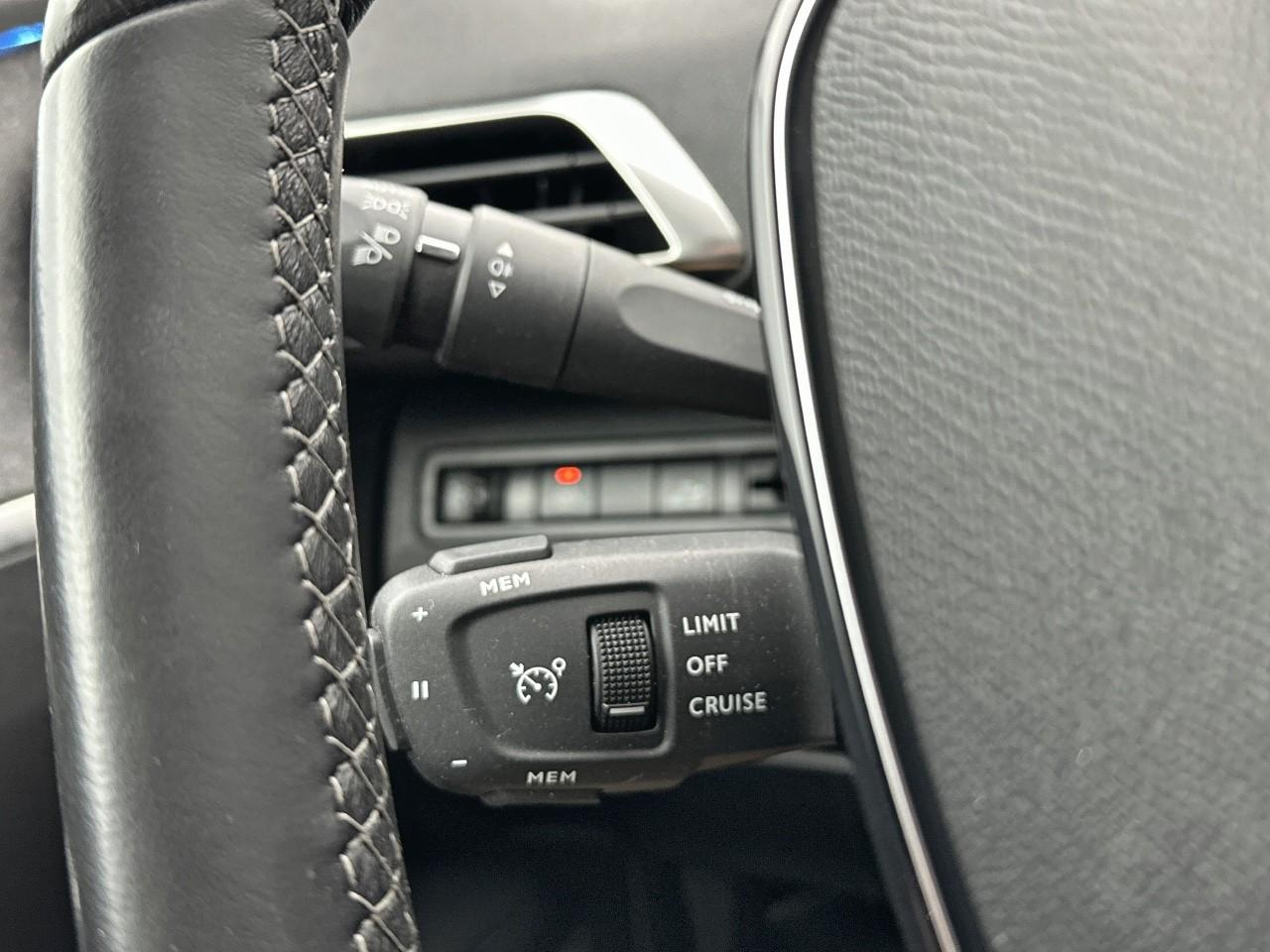 Peugeot 3008 puretech 130ch s&s bvm6 allure pack — photo 21