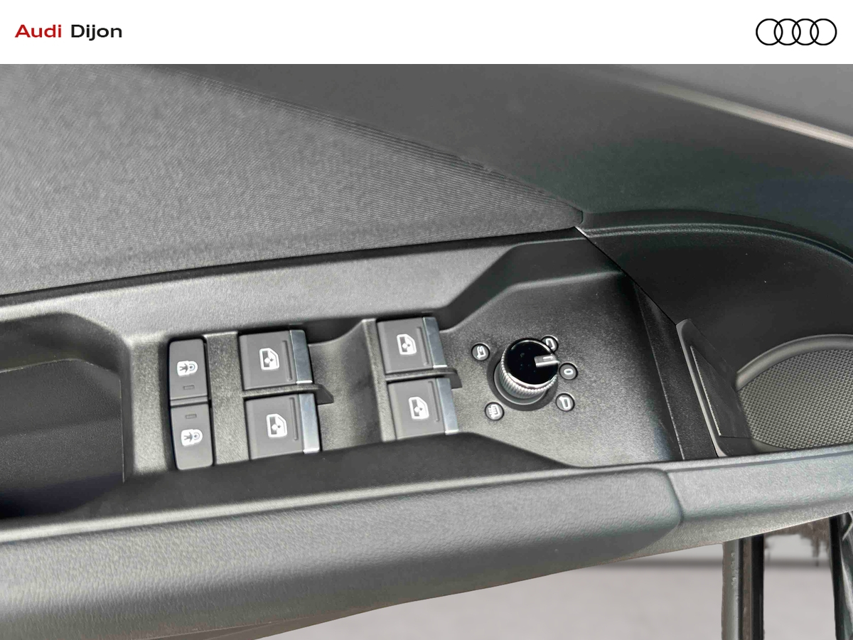 Audi Q4 SUV e-tron Performance Pack Business — photo 16