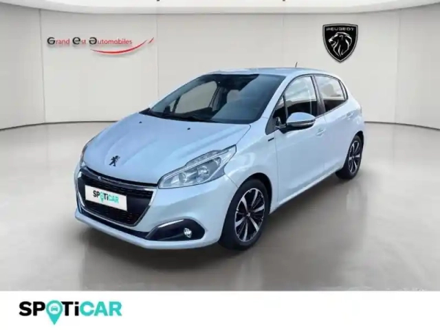 Peugeot 208 1.2 puretech 82ch e6.c signature 5p