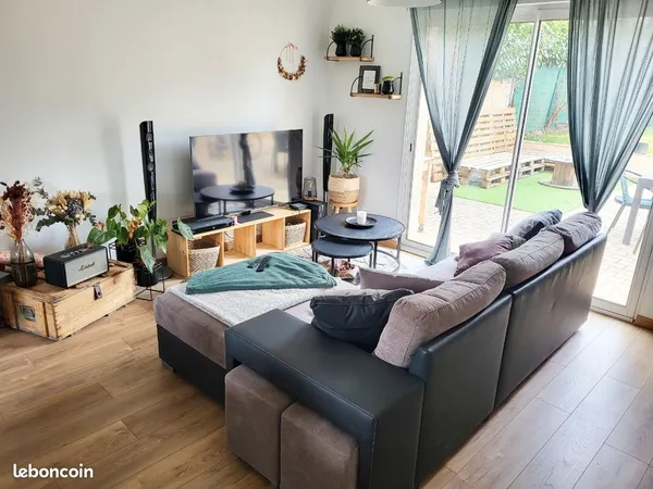 Maisonnette avec jardin et terrasse