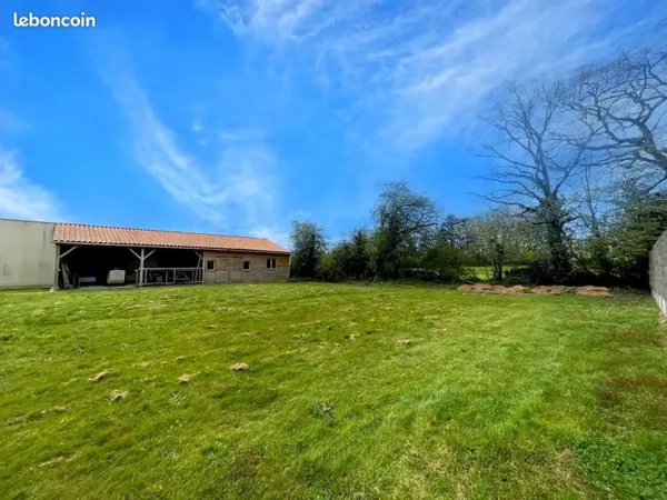 Terrain 1326 m² La Roche-sur-Yon