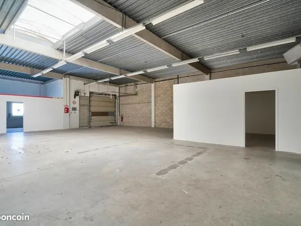 LOCAL D'ACTIVITE 640 m² LOGNES