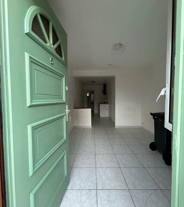 Photo 1
