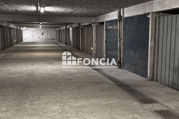 Parking 12 m²