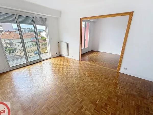 Appartement 3 pièces 77 m²