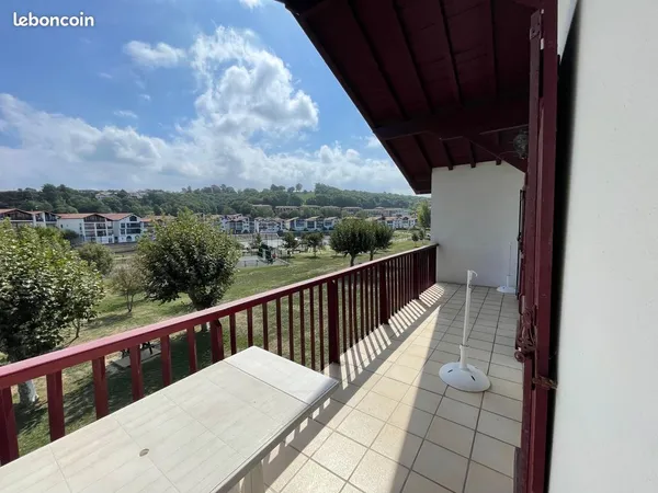 Appartement meublé à louer à l'année