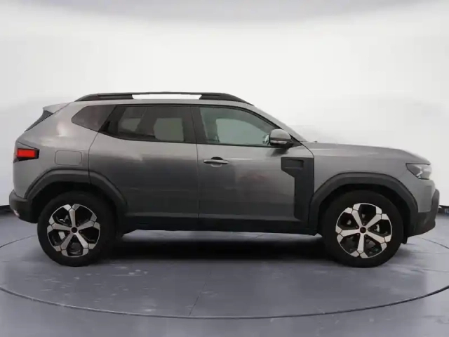 Dacia Duster mild hybrid 130 — photo 6