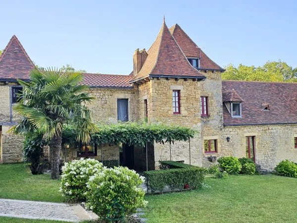 Maison 7 pièces 449 m²