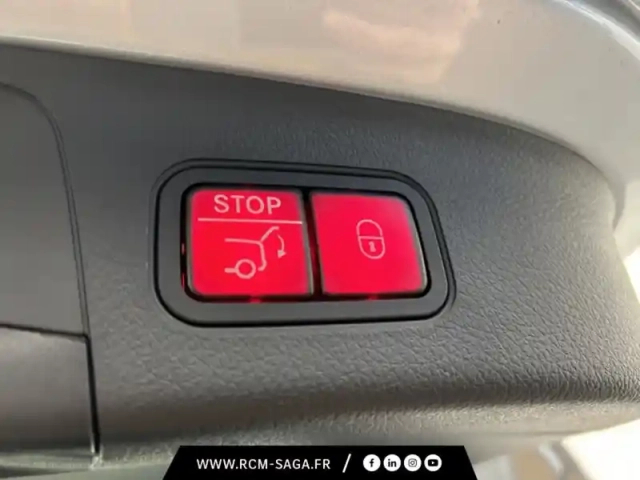 Mercedes Gla 200 d amg line — photo 12