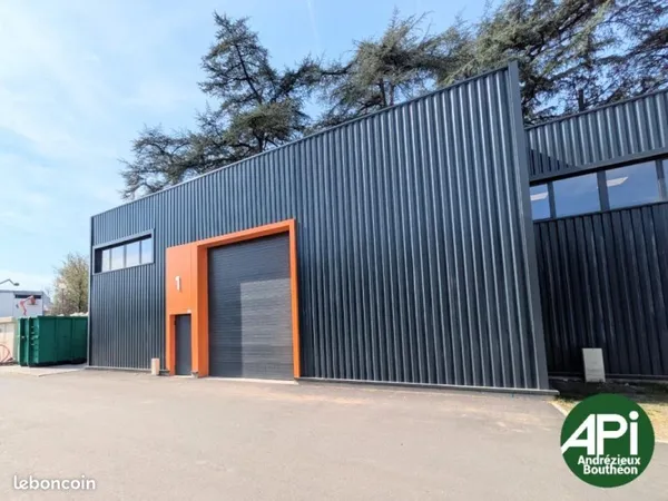Local industriel Andrezieux Boutheon