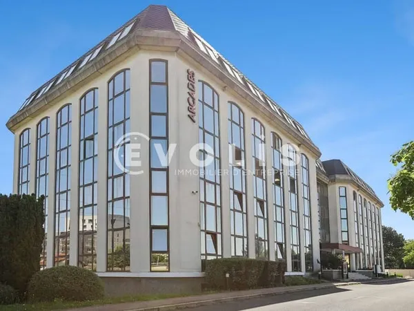 Bureaux 7 pièces 1200 m²
