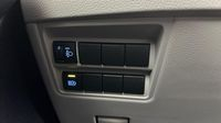 Toyota Yaris 116h Iconic 5p MY22 — photo 27