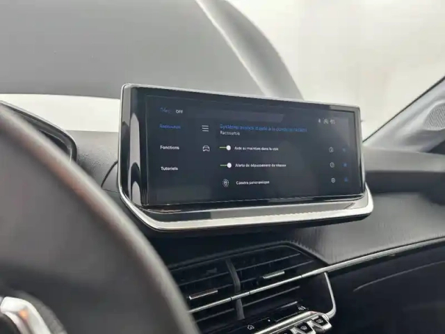 Peugeot 208 hybrid 110 e-dcs6 — photo 20