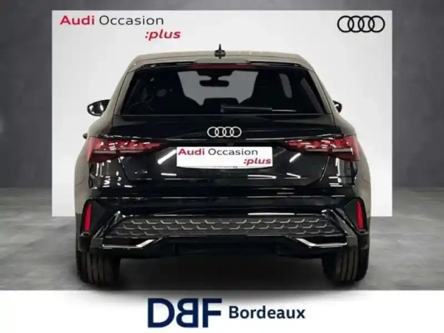 Audi A3 tfsi mild hybrid 150 s tronic 7 s line — photo 4