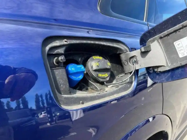 Audi Q3 35 tdi 150 ch s tronic 7 — photo 76