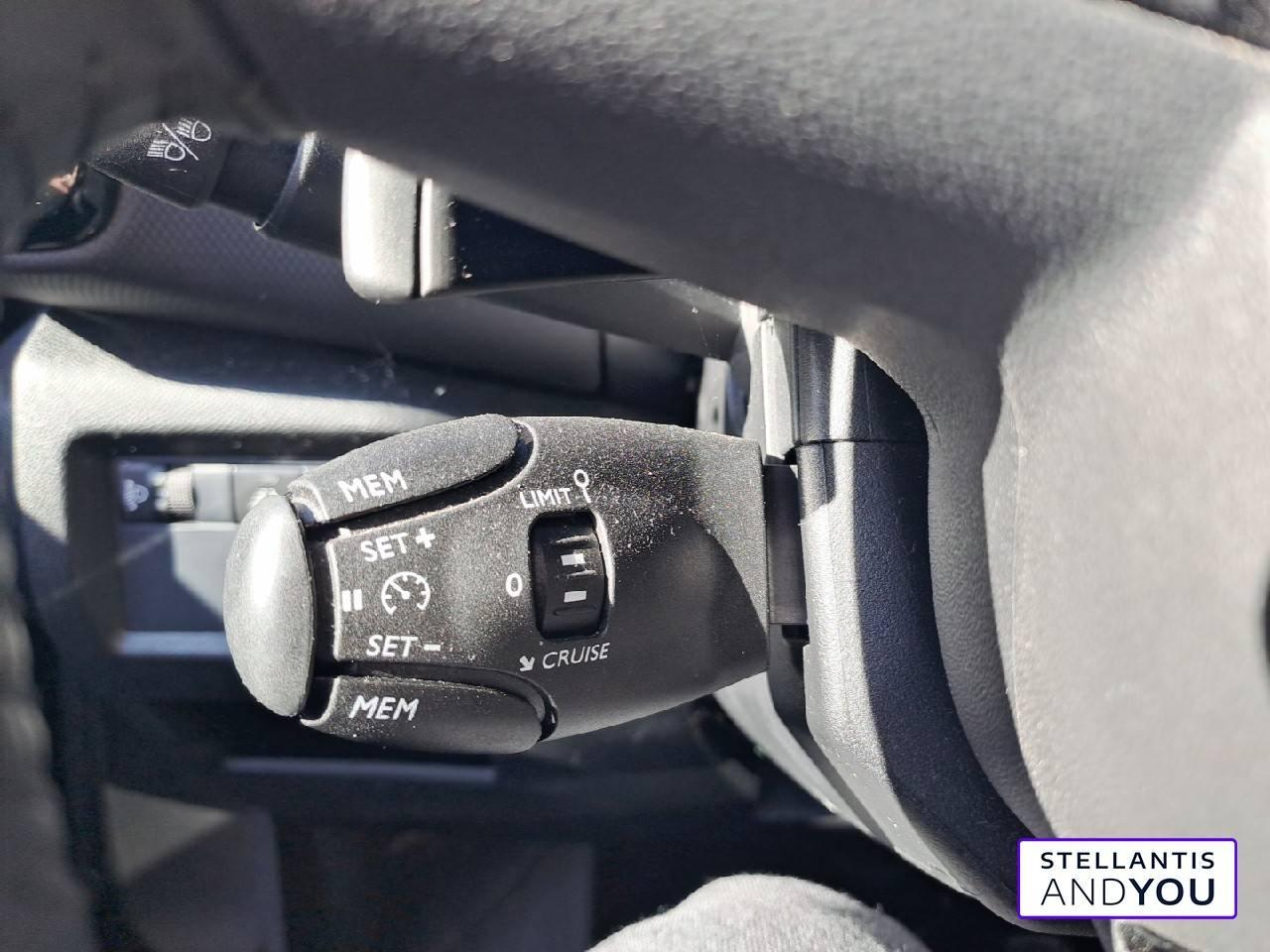 Citroën C5 Aircross hybride rechargeable 225 e-eat8 c-series — photo 12