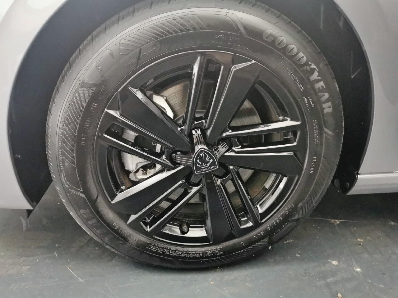 Peugeot 308 sw hybrid 145 e-dcs6 style — photo 16