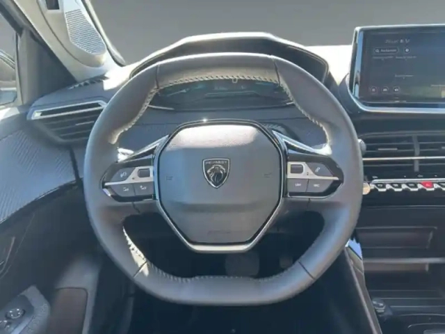Peugeot 208 e- 156ch 54 kwh style — photo 12