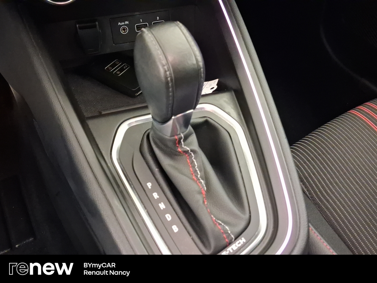 Renault Clio E-Tech 140 - 21N — photo 23
