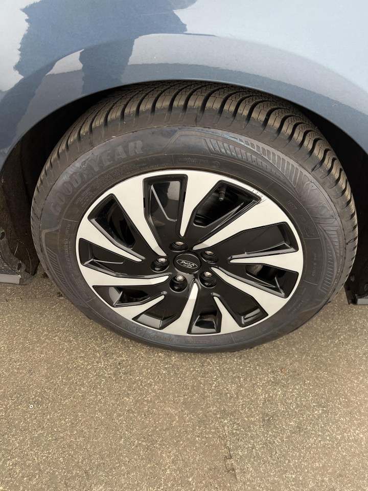 Ford Focus — photo 36