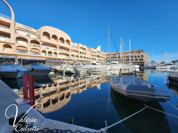 À vendre - Appartement T3 98 m² avec terrasse et 2 garages - Port d'Hyères 83400