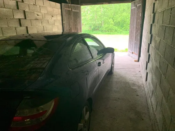 Loue parking - 24m²