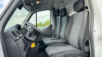 Renault Master F3500 L3H3 2.3 Blue dCi 135ch Confort Euro6E — photo 12
