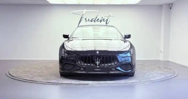 Maserati Ghibli v8 580 ch — photo 2