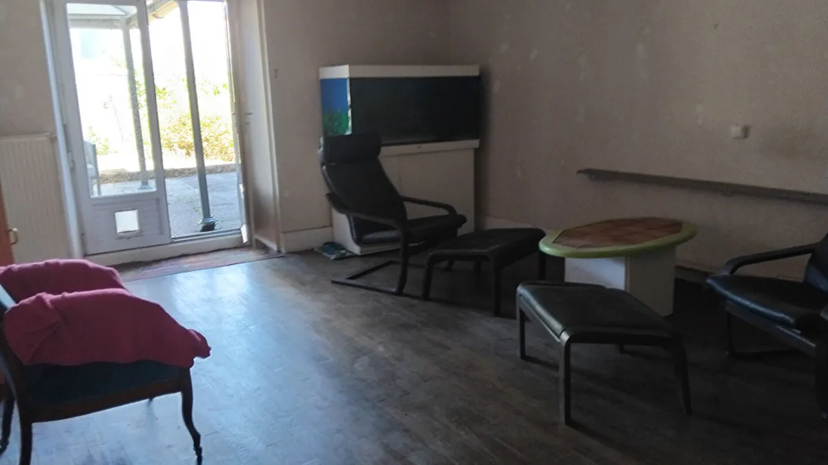 Photo 6
