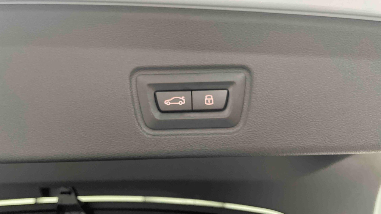 BMW i4 eDrive40 340 ch BVA — photo 18
