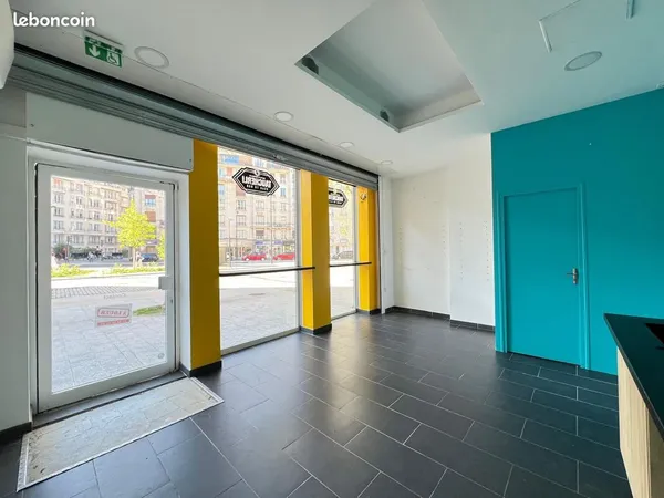 Local commercial 28 m² Paris