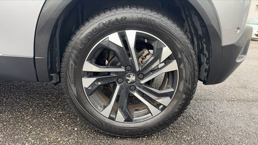 Peugeot 2008 1.2 PureTech 130 - GT Line – 2020 – 117500 km – Essence – Boîte Manuelle — photo 4