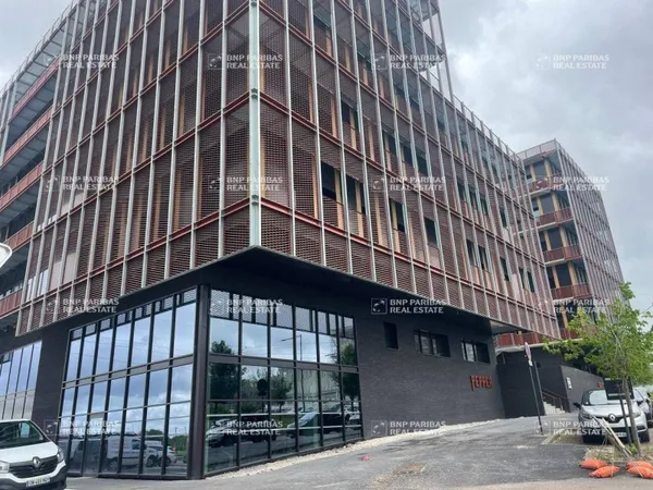 Bureaux 2 pièces 312 m²