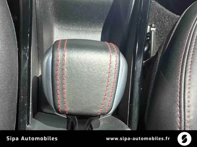 Peugeot 2008 puretech 110ch s&amp;s eat6 — photo 23
