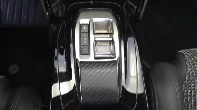 Peugeot 208 puretech 130 s&amp;s eat8 — photo 115