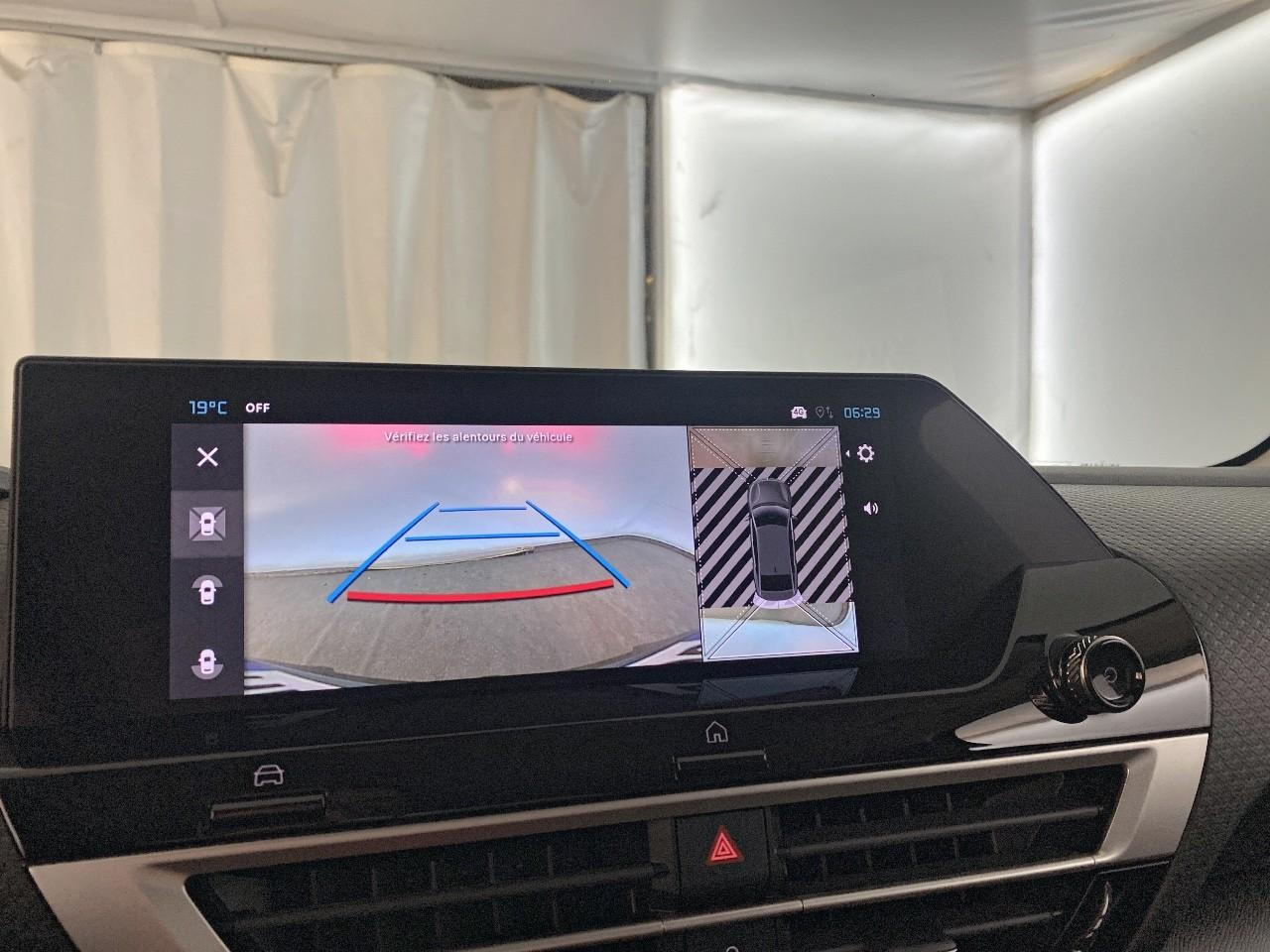 Citroën C4 X hybride 145 ch e-dcs6 max — photo 17