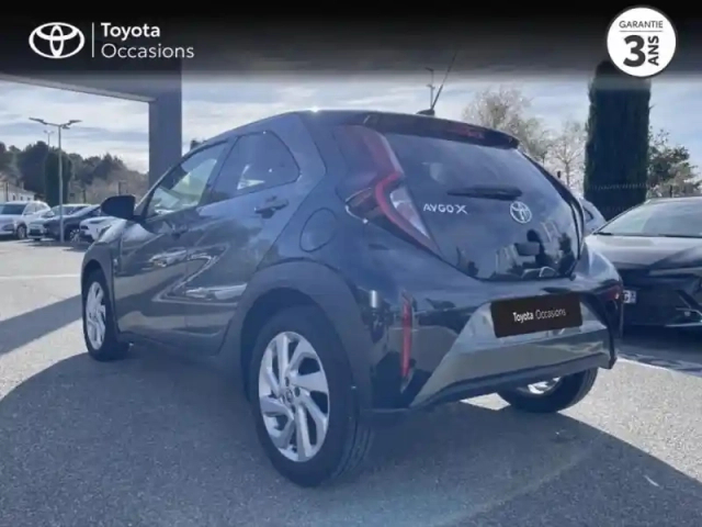 Toyota Aygo x 1.0 vvt-i 72ch design s-cvt — photo 2