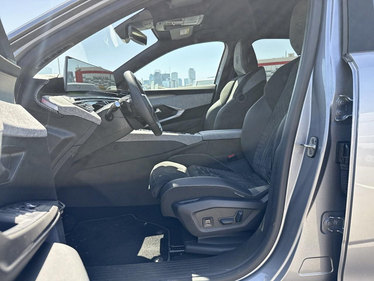 Peugeot 3008 hybrid 145 e-dcs6 gt — photo 9