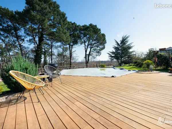 Villa d'architecte de 215 m² sur près d'un hectare, cadre paisible et nature dominante - Graulhet