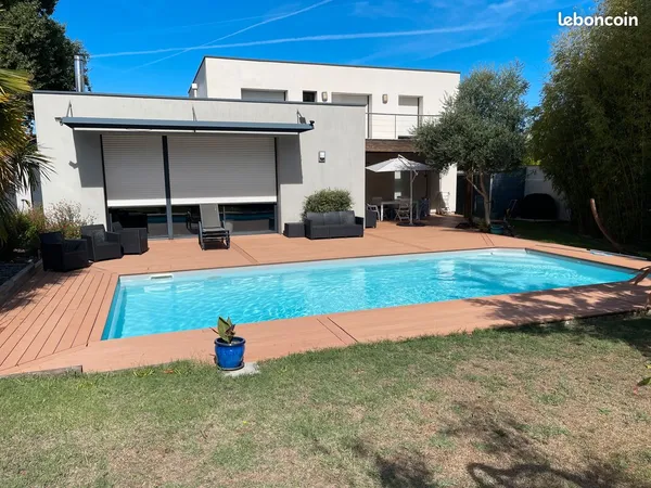 Maison contemporaine 215 m2 avec piscine- petit chantilly
