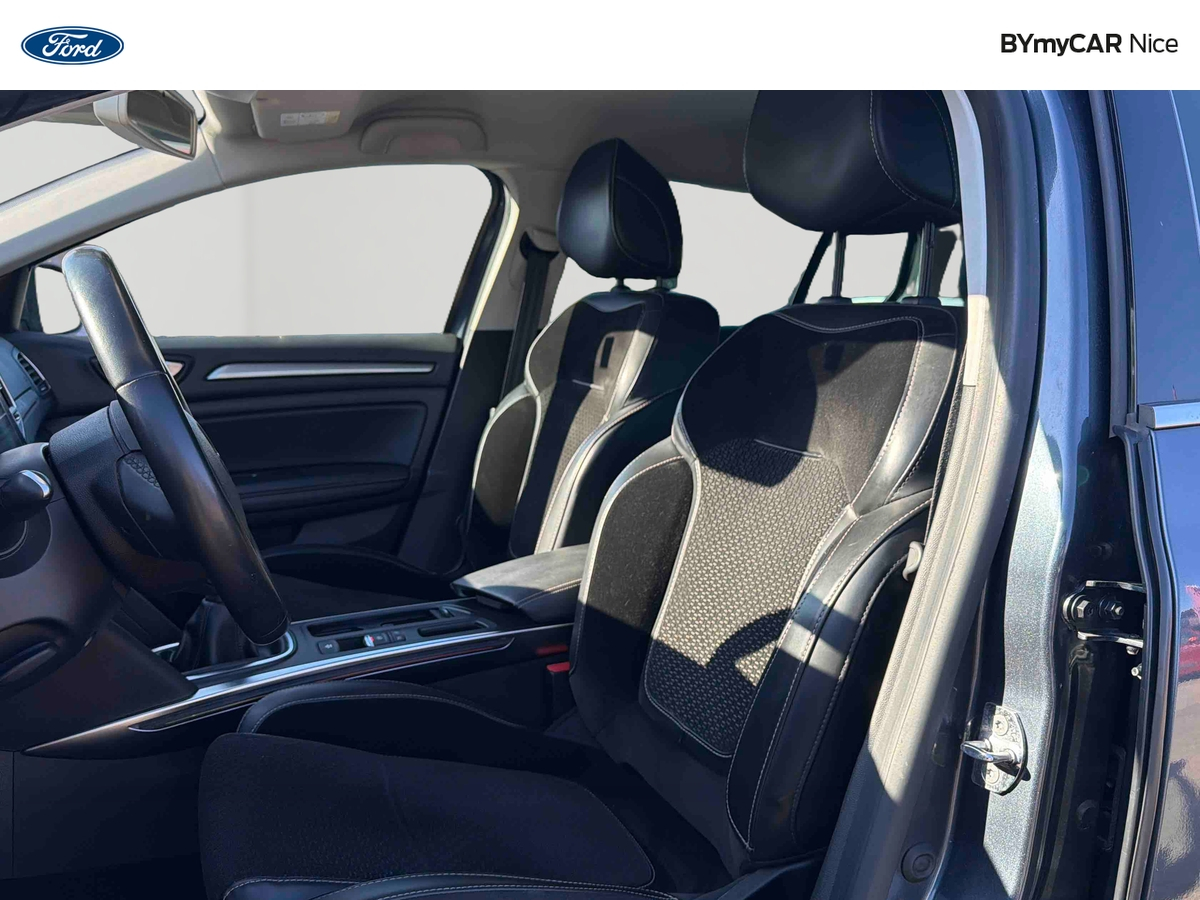 Renault Mégane IV Estate dCi 110 Energy — photo 11