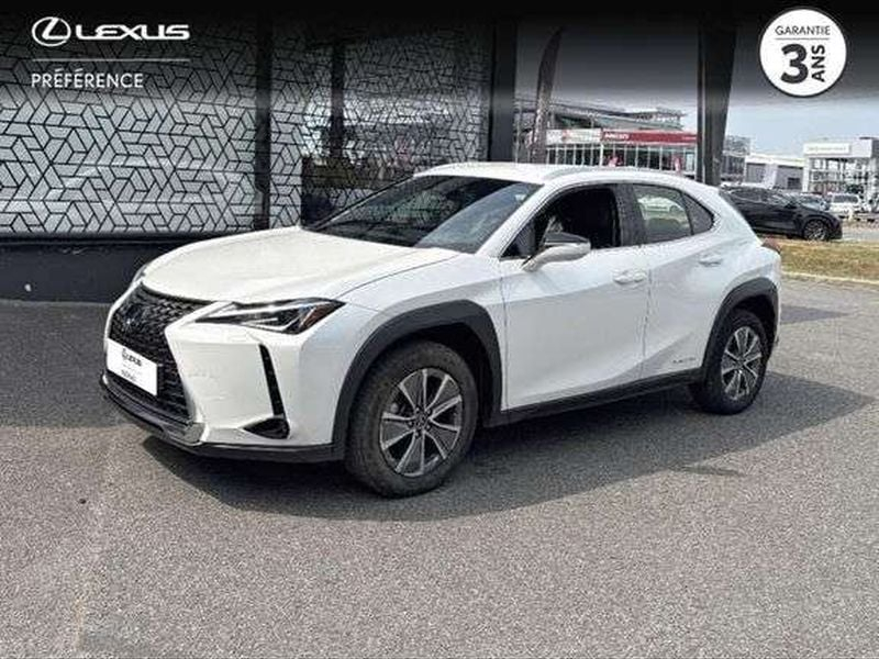 Lexus UX Lexus UX 300e Pack — photo 1